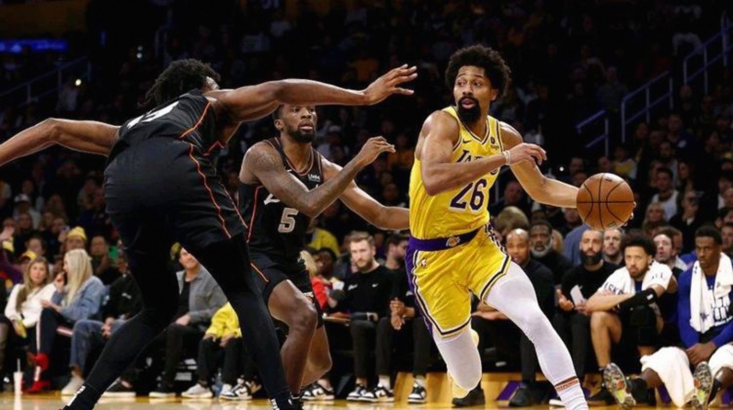 里程碑夜！底特律活塞篮板制胜；NBA季后赛国际比赛日刷纪录；引发热议；训练强度明显提升的简单介绍